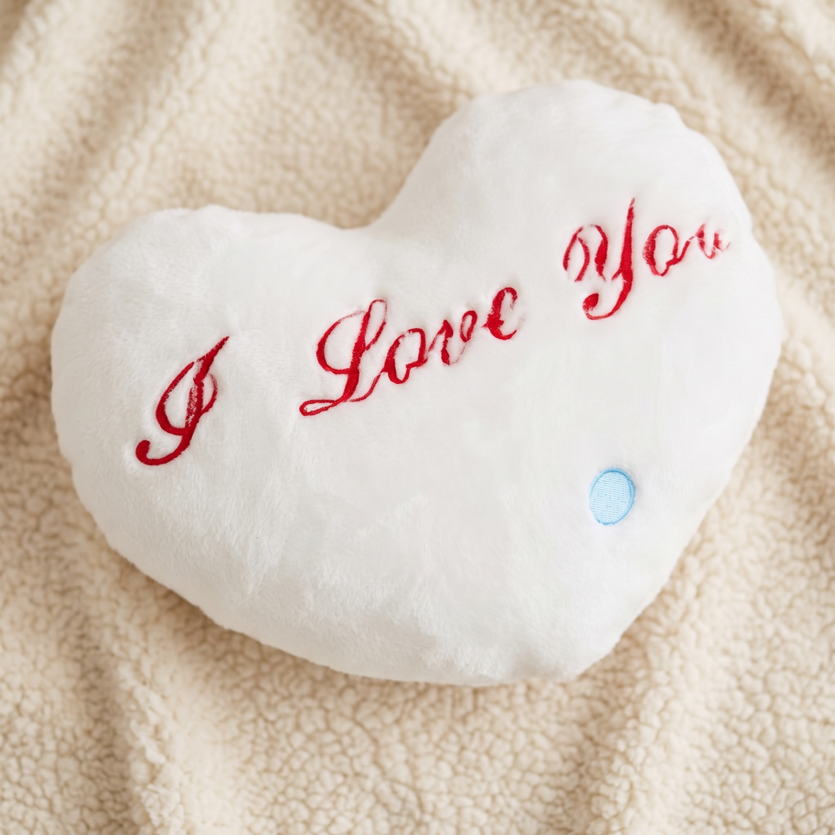 Coussin Peluche Cœur I Love You