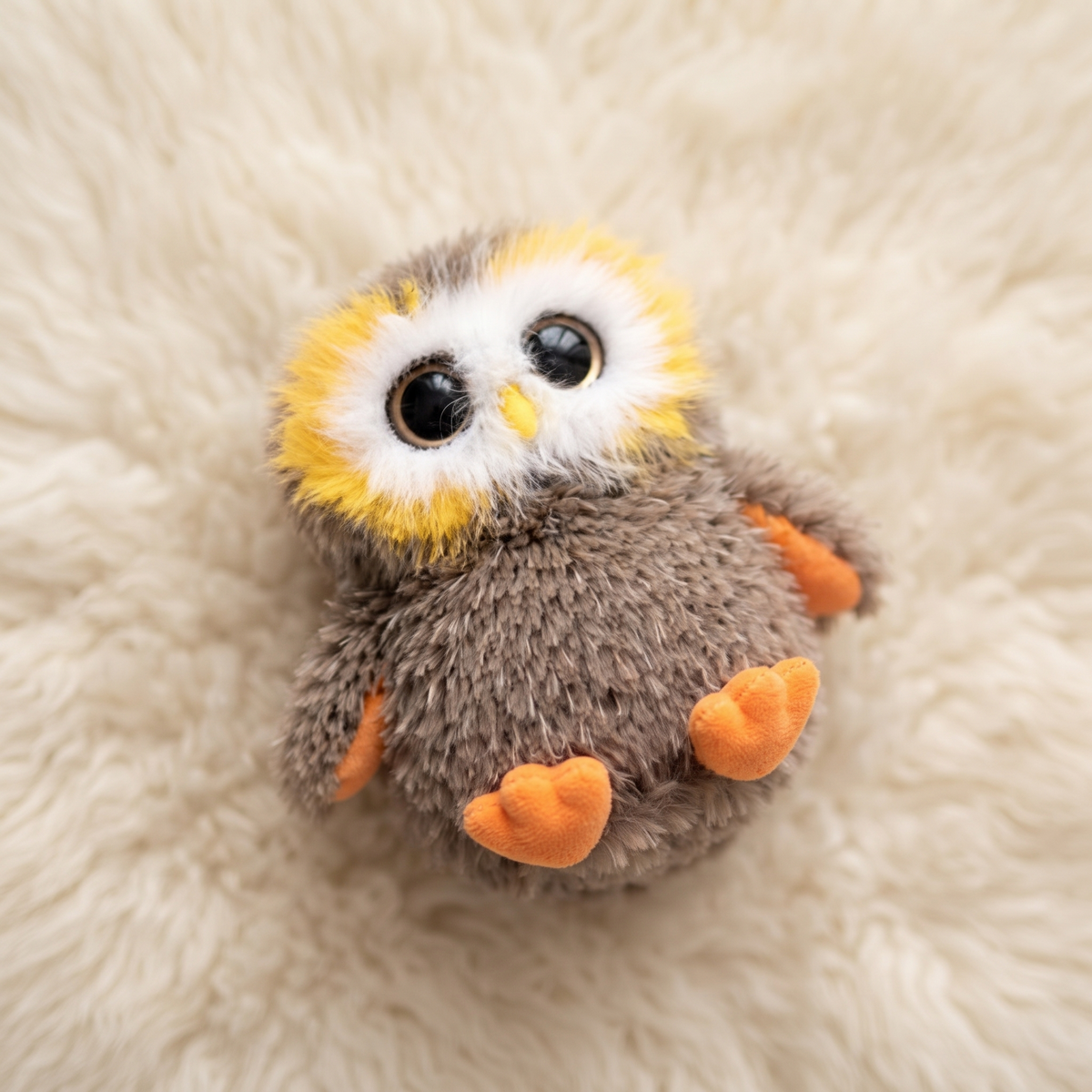 Peluche Hibou Duveteux aux Grands Yeux