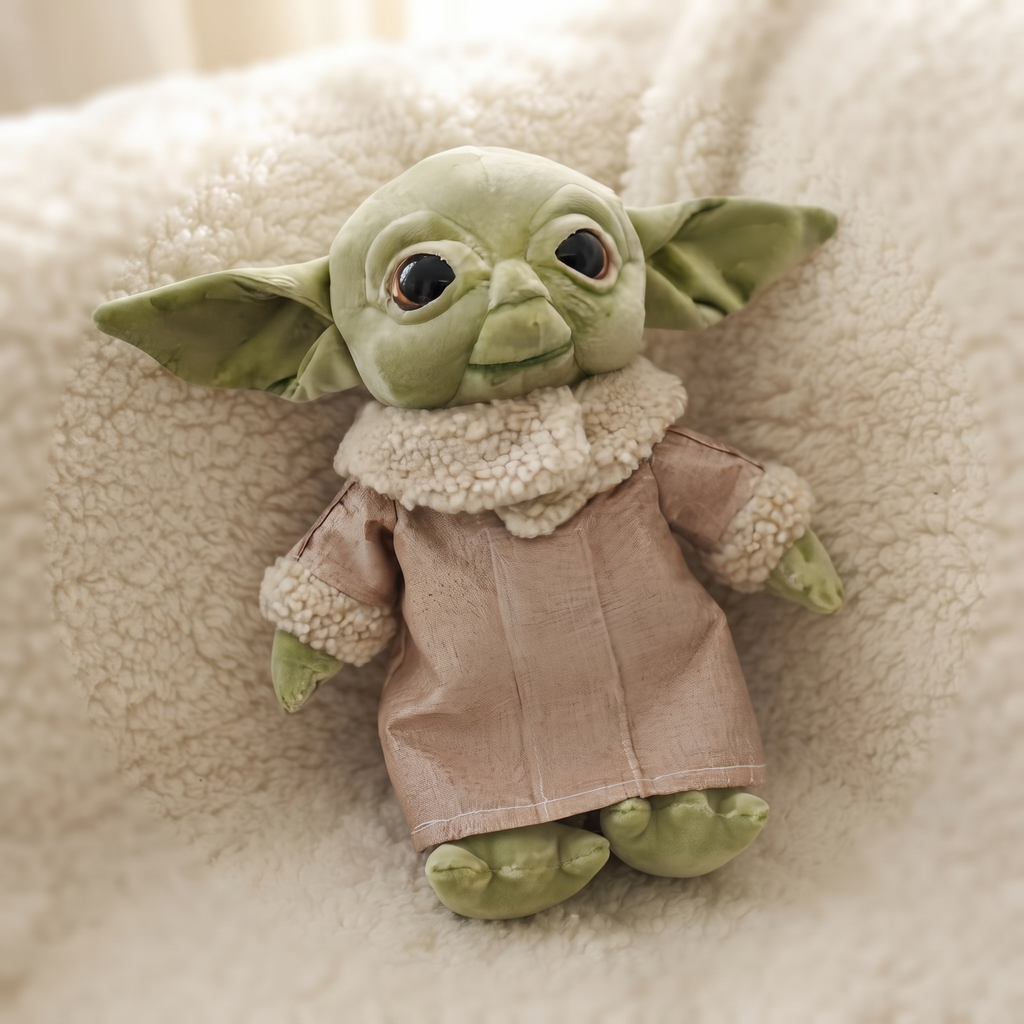 Peluche Baby Yoda avec Manteau