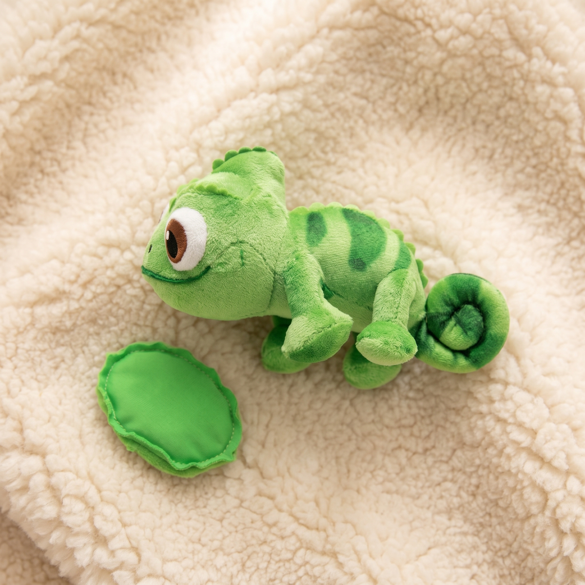 Peluche Caméléon Aimantée Pascal Disney