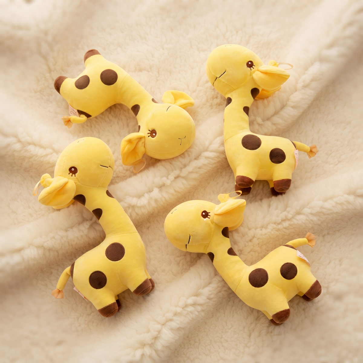 Peluche Girafe Toute Mignonne Jaune
