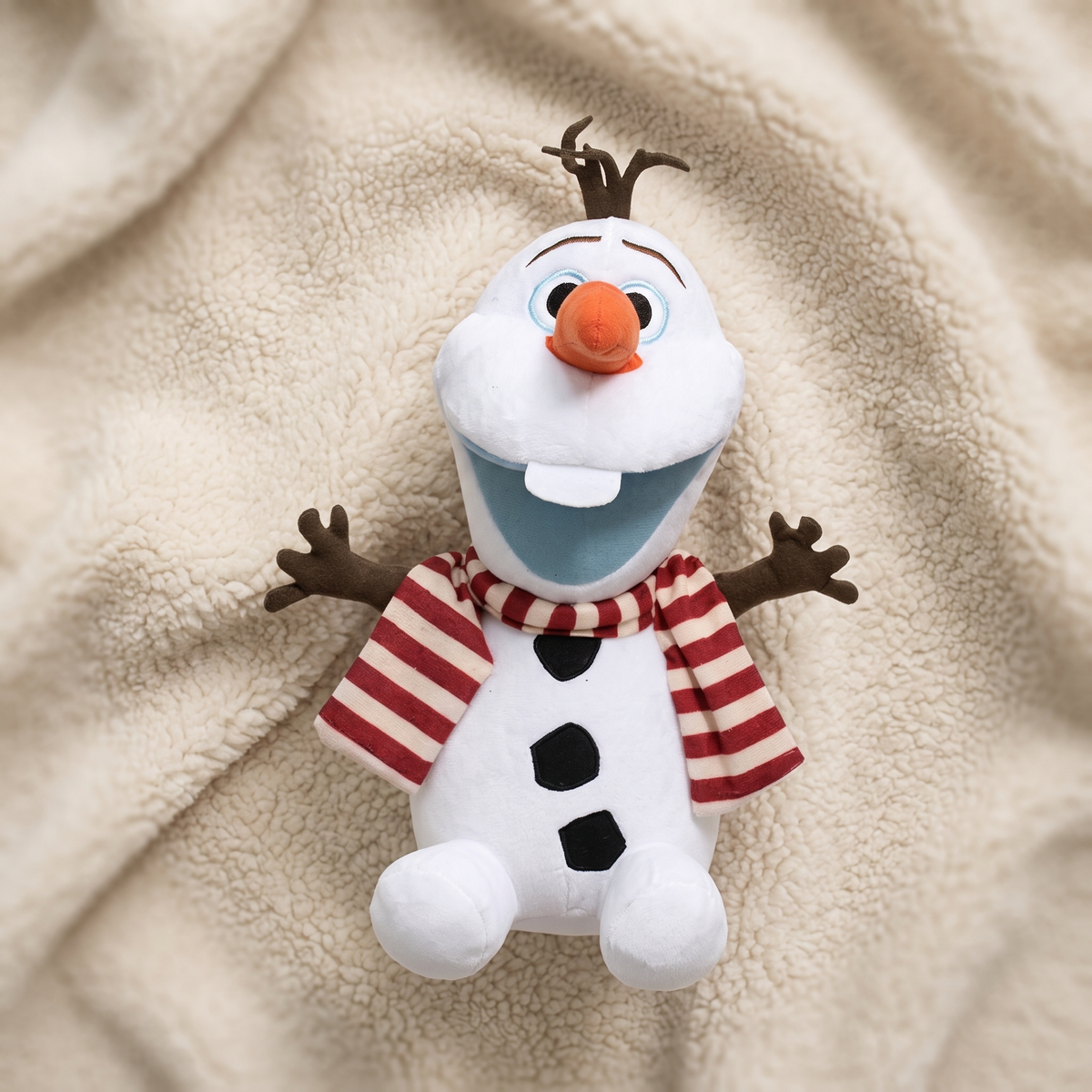 Peluche Olaf Bonhomme de Neige 28 cm