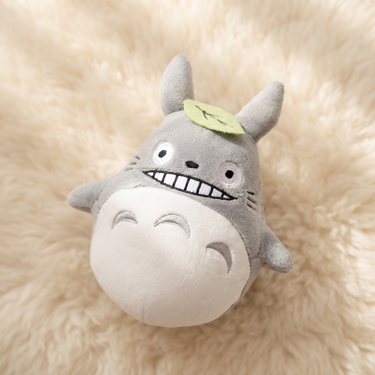 Peluche Totoro Feuille Verte